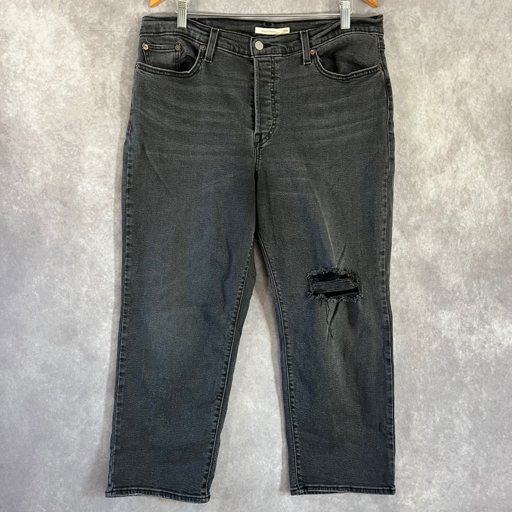Levi's‎ Wedgie Straight Jeans Women 18W Black Distressed High Rise A0977-0007